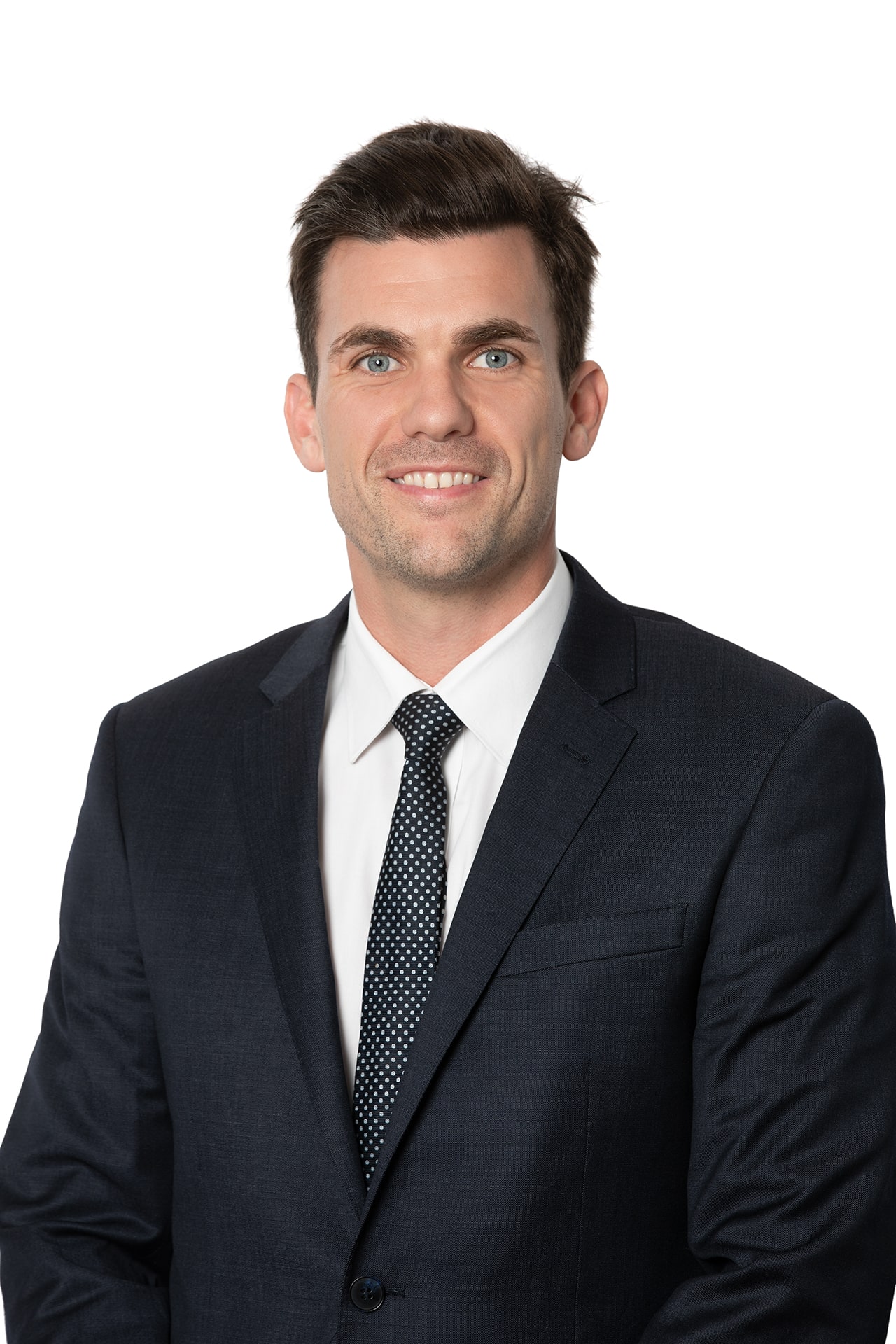 Headshot - Will Connolly-min